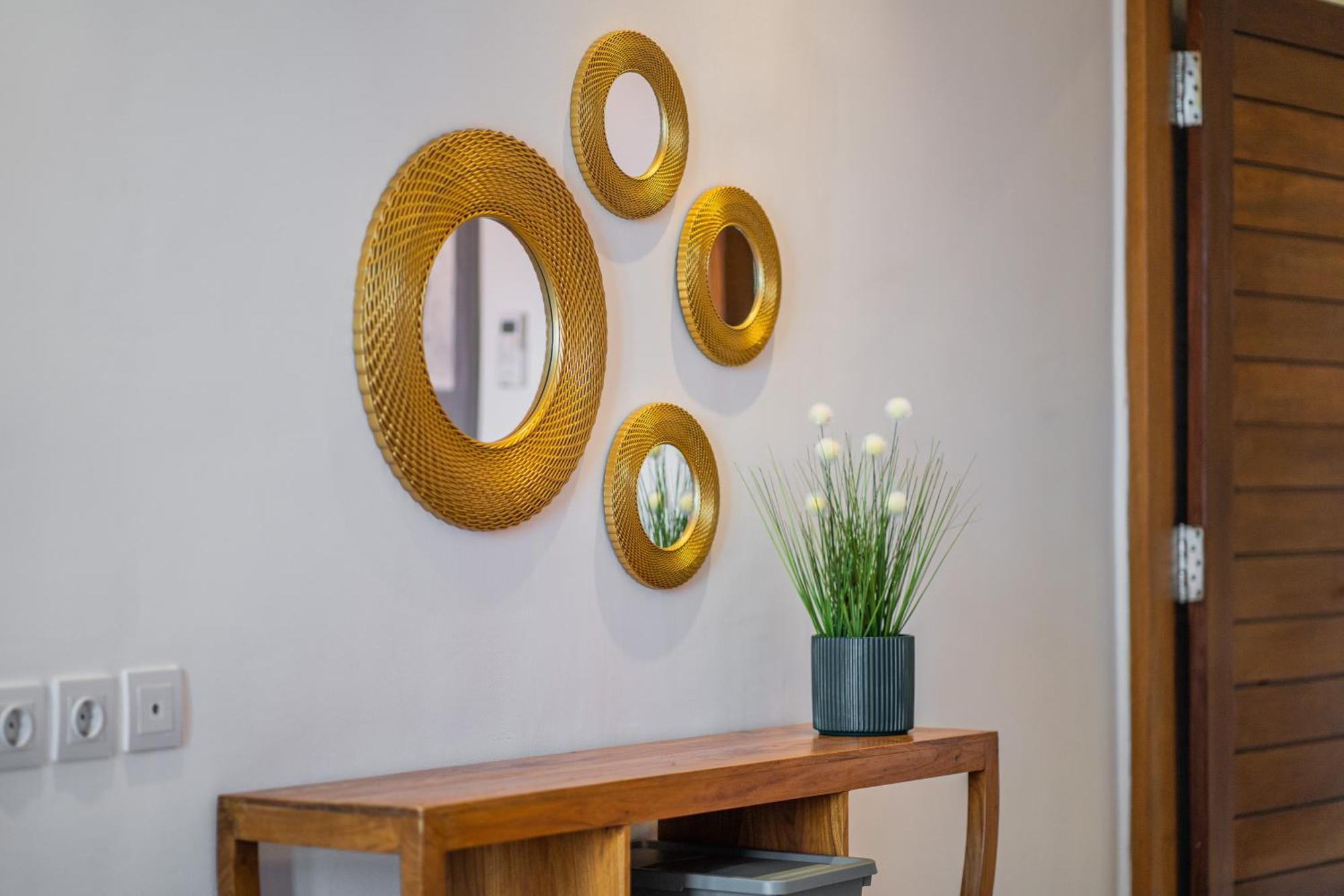 Villa New! Sony 1 - 3br Next To Legian
