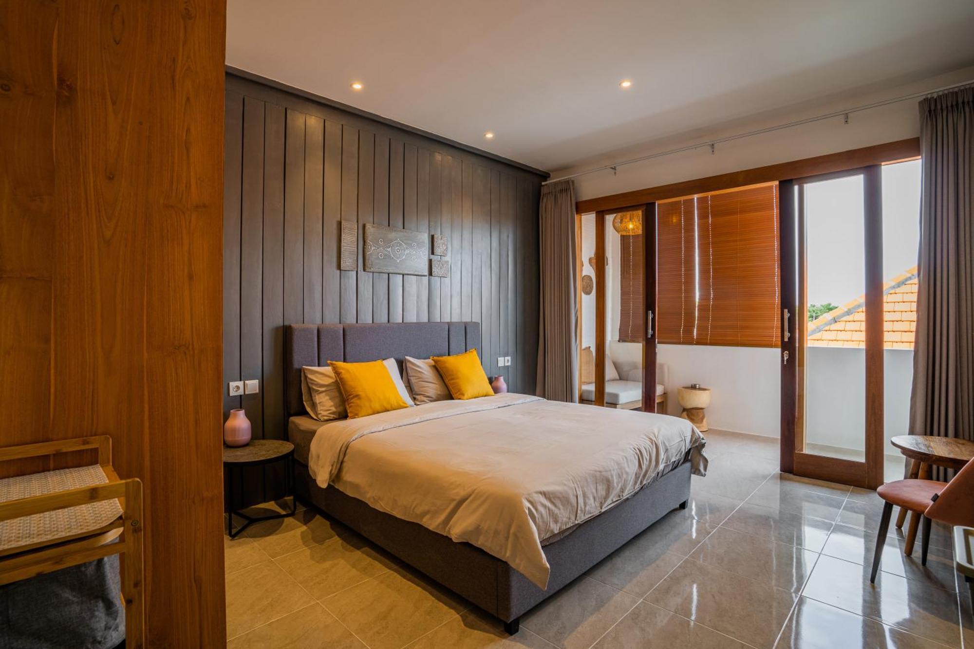 New! Sony 1 - 3br Next To Legian