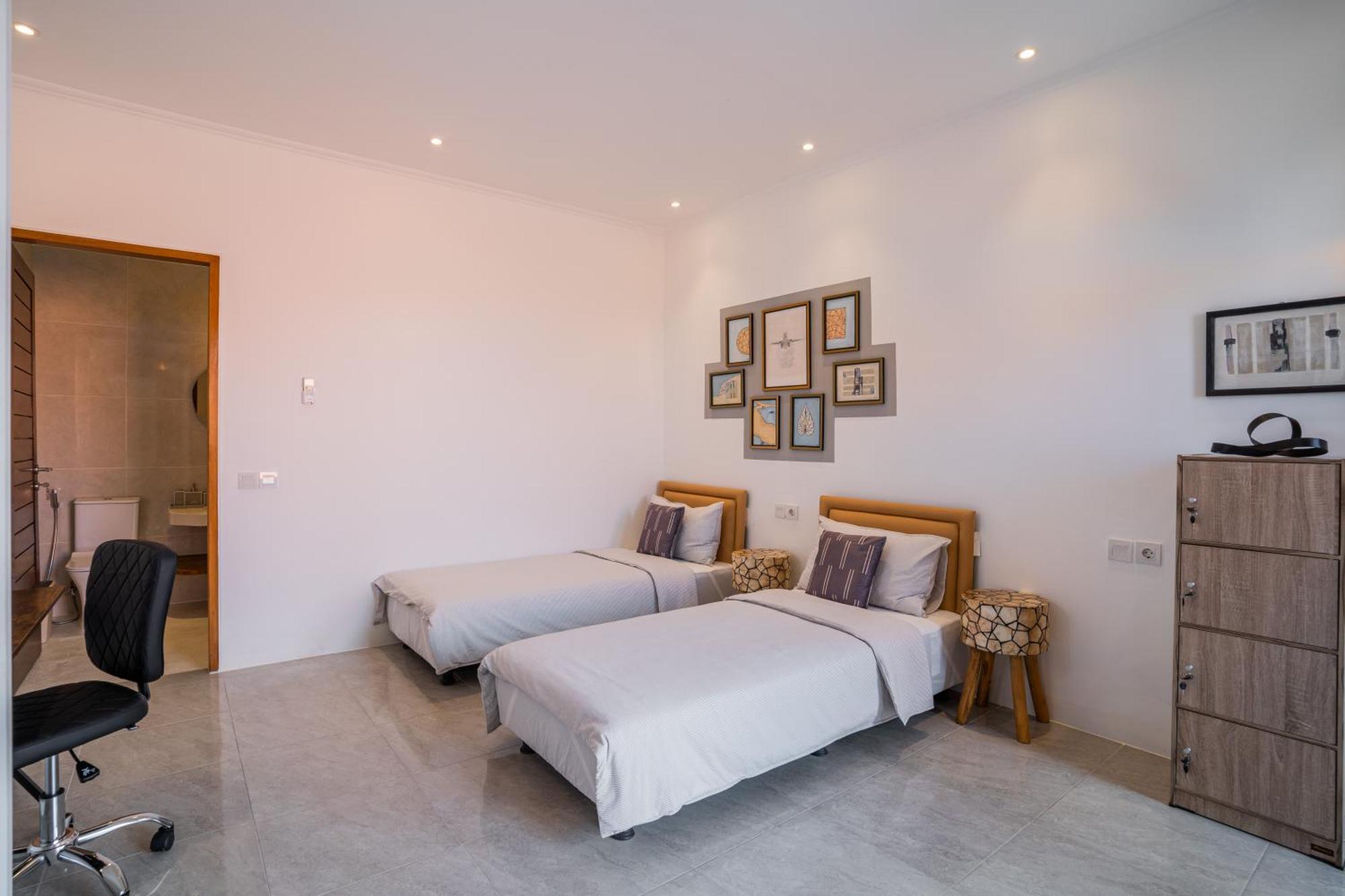 New! Sony 1 - 3br Next To Legian *