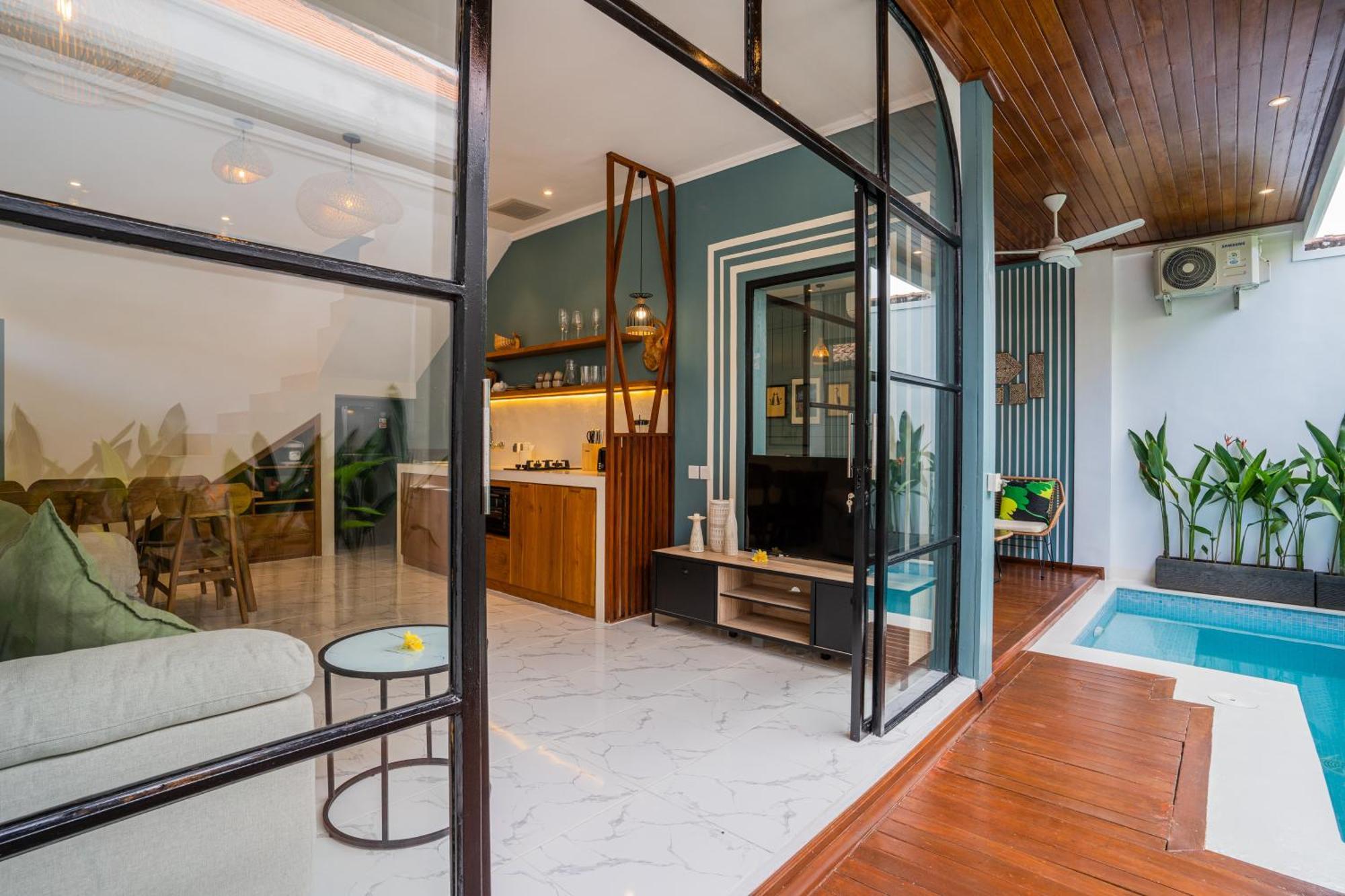 New! Sony 1 - 3br Next To Legian