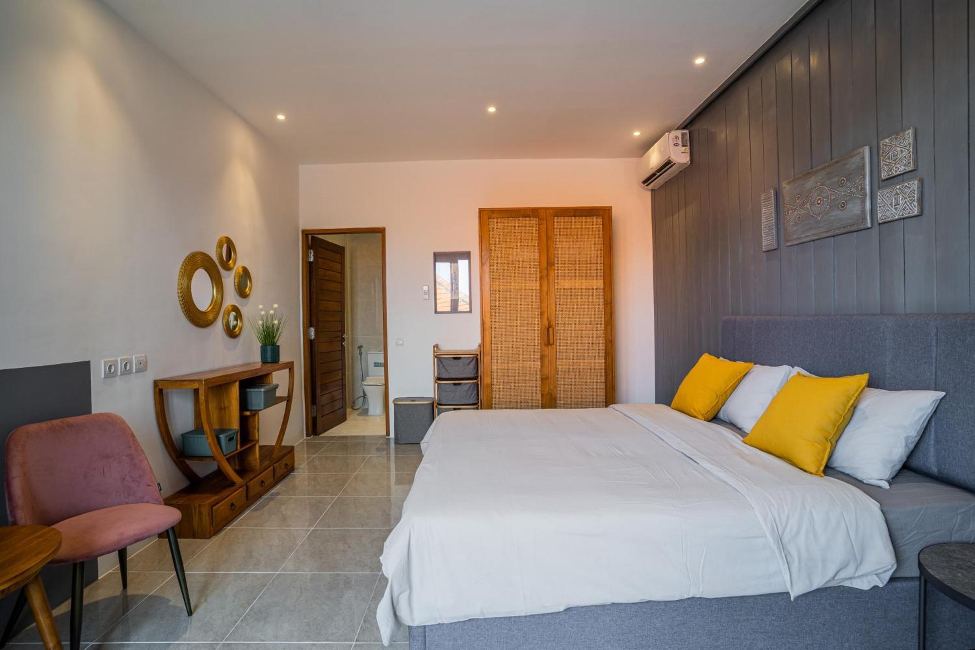 New! Sony 1 - 3br Next To Legian *