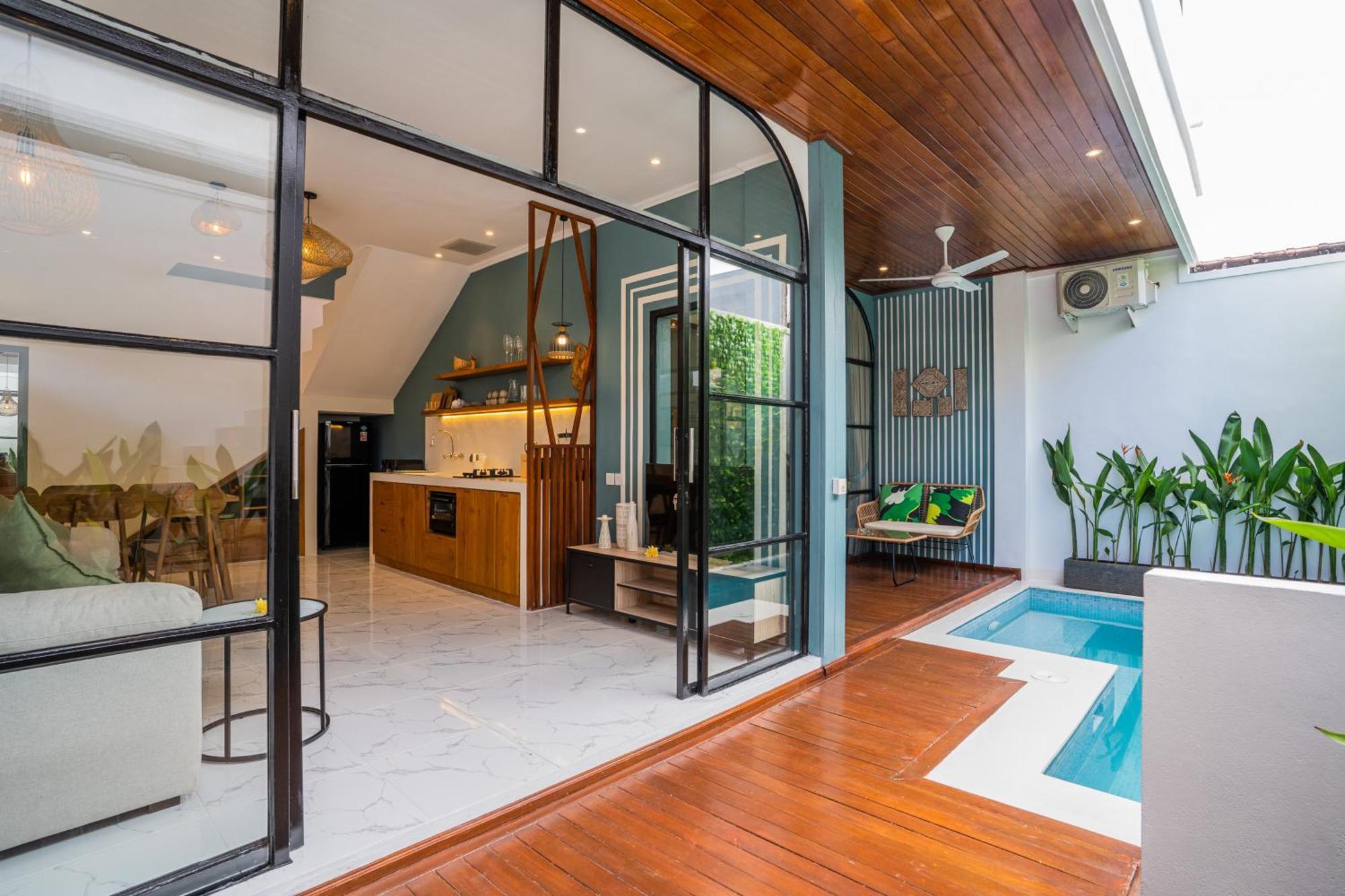 Villa New! Sony 1 - 3br Next To Legian